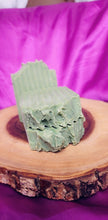 Load image into Gallery viewer, Aloe vera Cucumber soap
